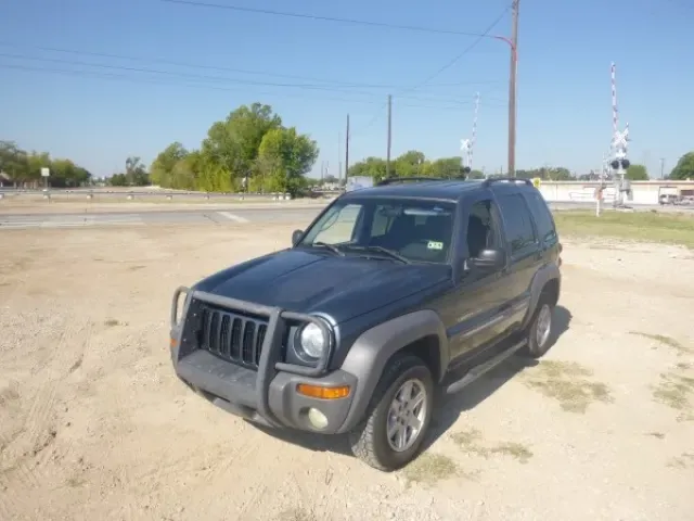 2002 Jeep Liberty Sport — photo 1
