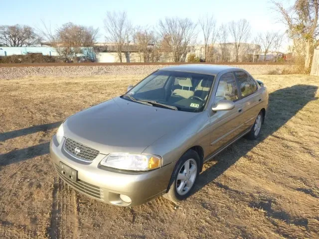 2002 Nissan Sentra GXE — photo 1
