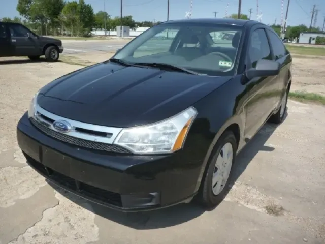 2008 Ford Focus S — photo 1