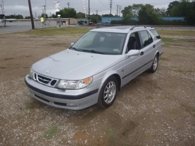 2001 Saab 9-5 Wagon — photo 1