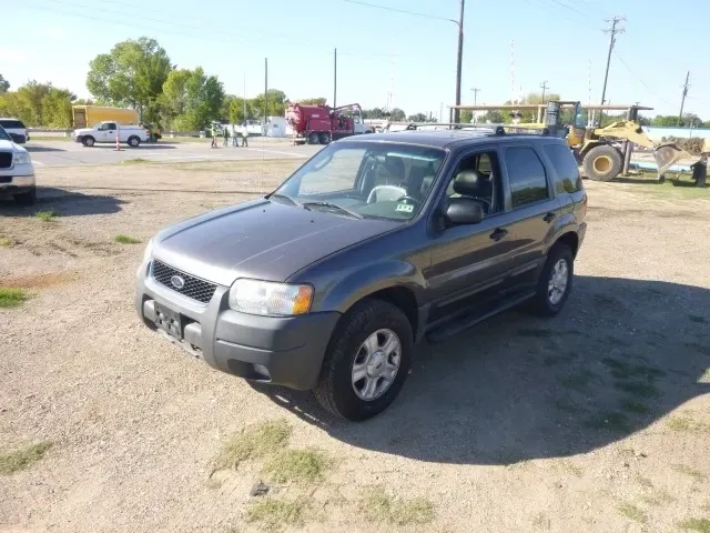 2003 Ford Escape XLT — photo 1