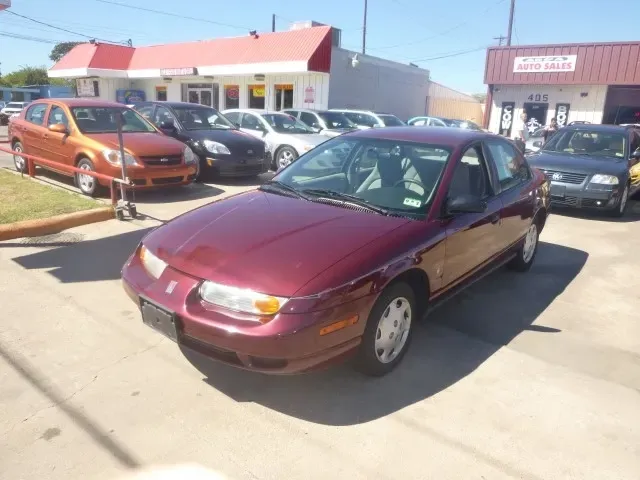 2002 Saturn S-Series SL1 — photo 1
