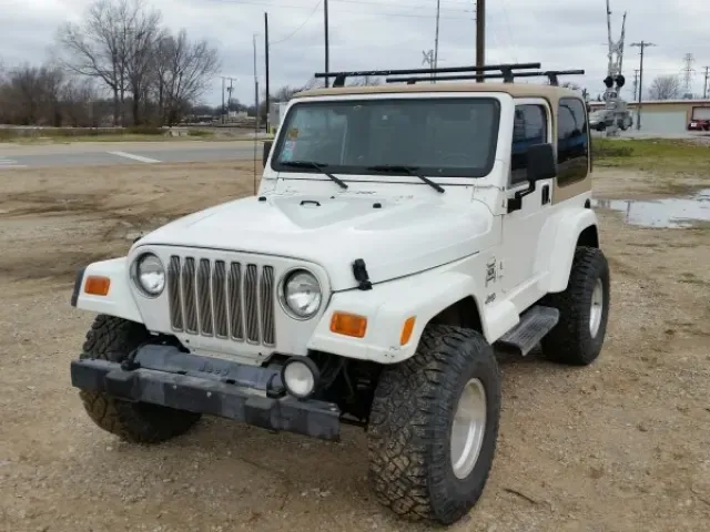 2001 Jeep Wrangler Sahara 4x4 — photo 1