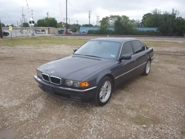 2000 BMW 740 IL — photo 1
