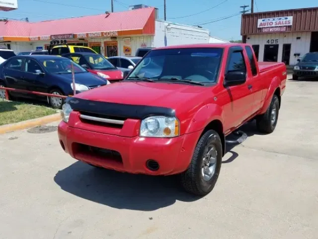 2002 Nissan Frontier King — photo 1