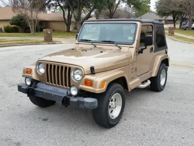 1999 Jeep Wrangler Sahara 4x4 — photo 1