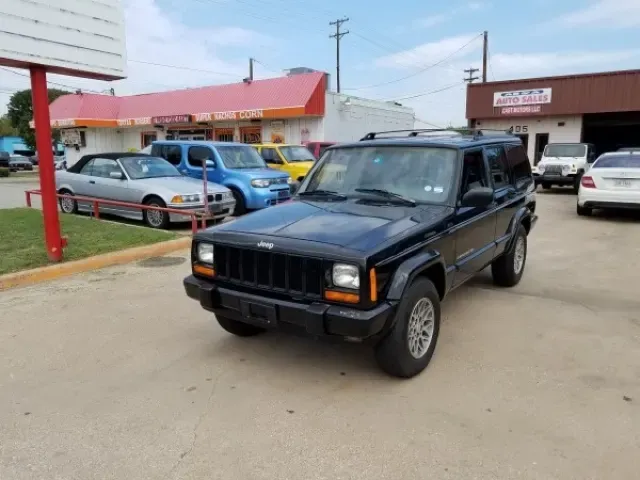 1999 Jeep Cherokee Limited — photo 1