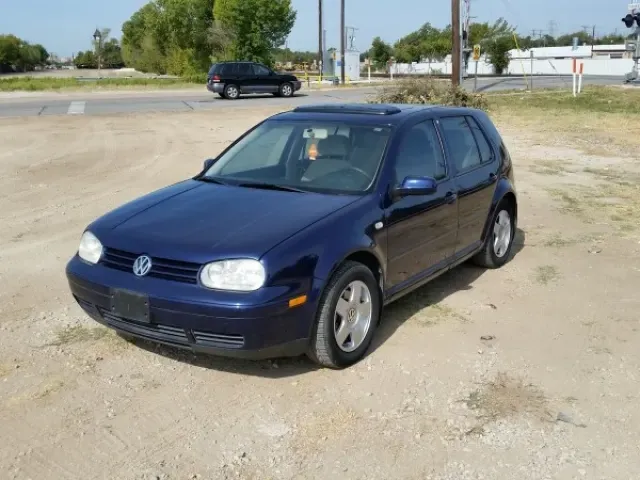2002 Volkswagen Golf GLS — photo 1