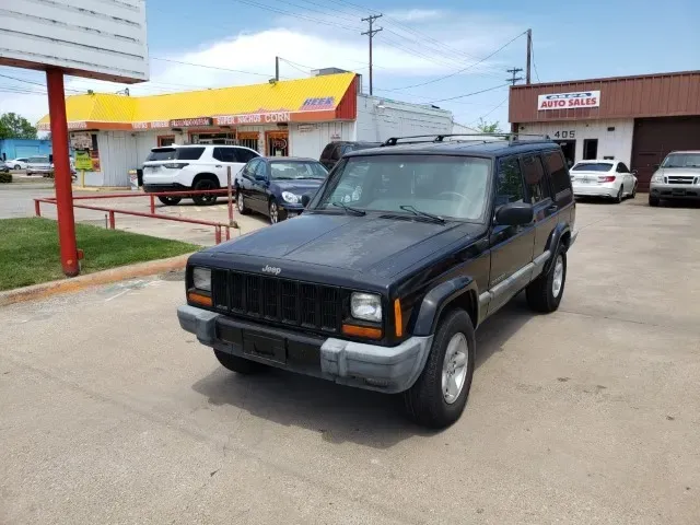 2001 Jeep Cherokee Sport — photo 1