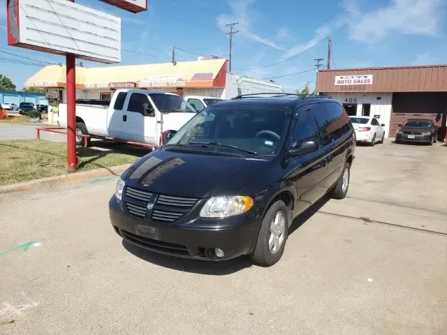 2007 Dodge Grand Caravan SXT — photo 1