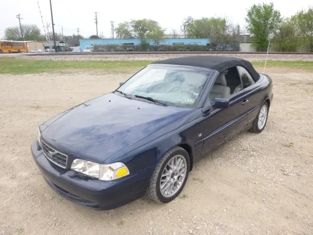 2004 Volvo C70 LPT — photo 1