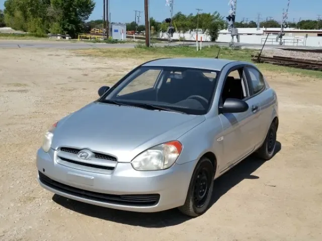 2008 Hyundai Accent GS — photo 1