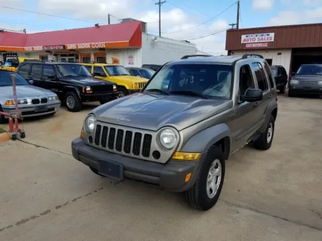 2006 Jeep Liberty Sport — photo 1